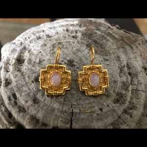 Julie Vos 24 kt plated earrings with rose quartz